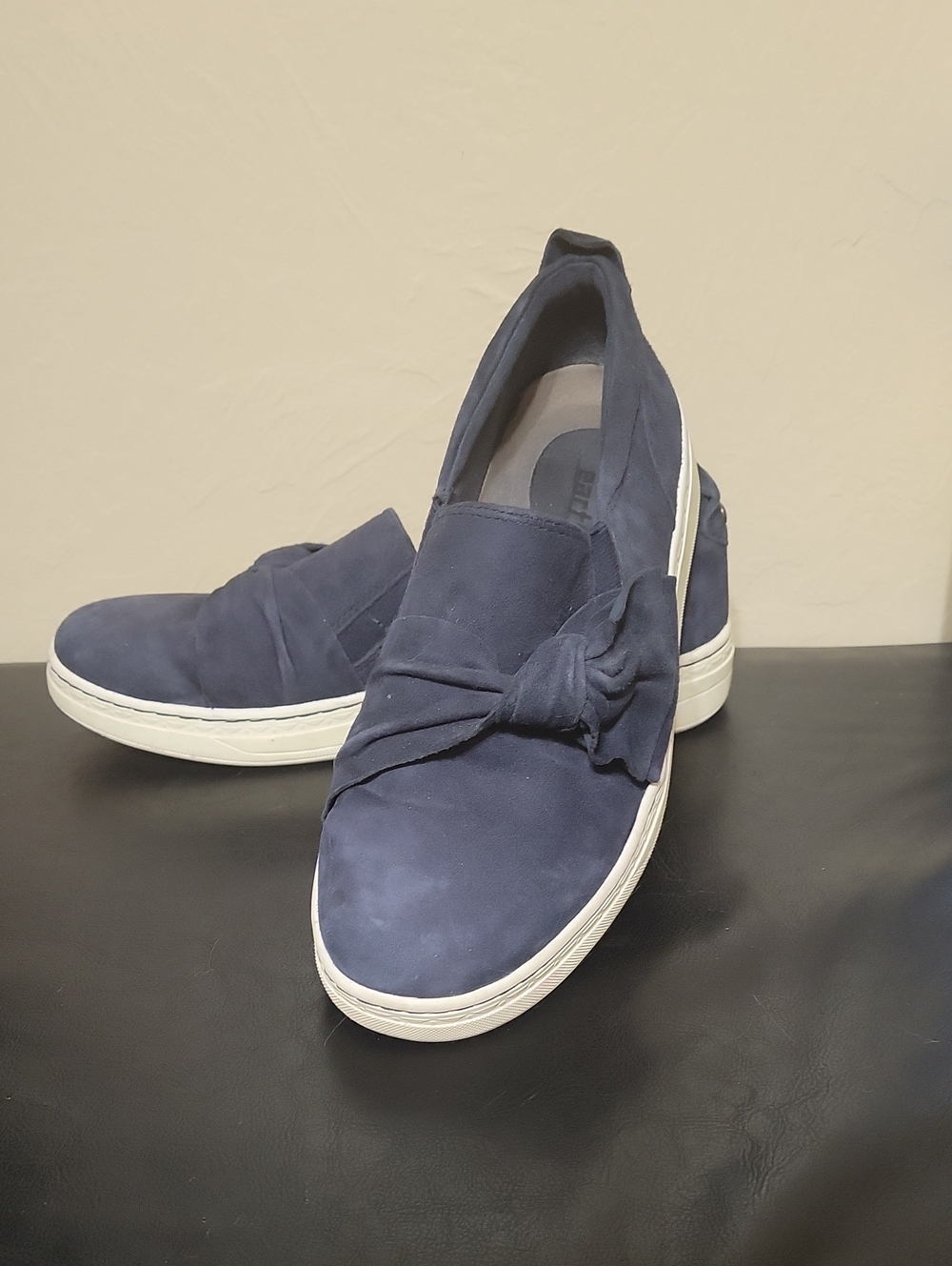 Earth Zoey Slip-ons Navy 7